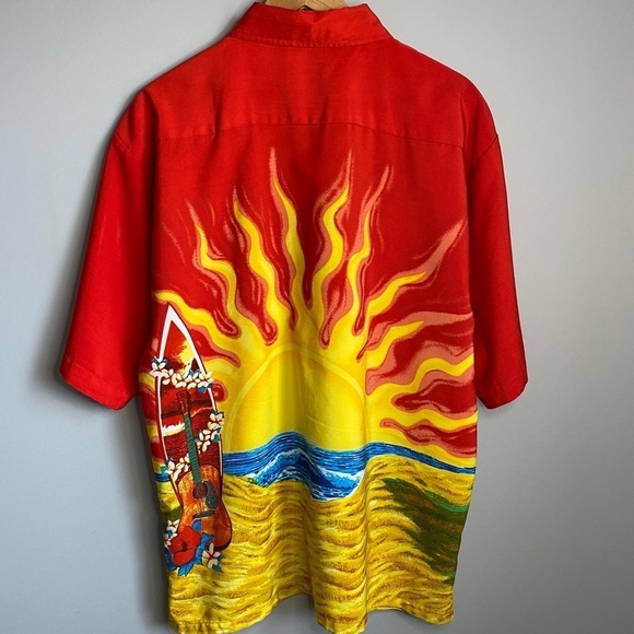 Men's Bright Red Hawaiian Sun Sand‎ Surf Button Up Shirt - Picture 6 of 10